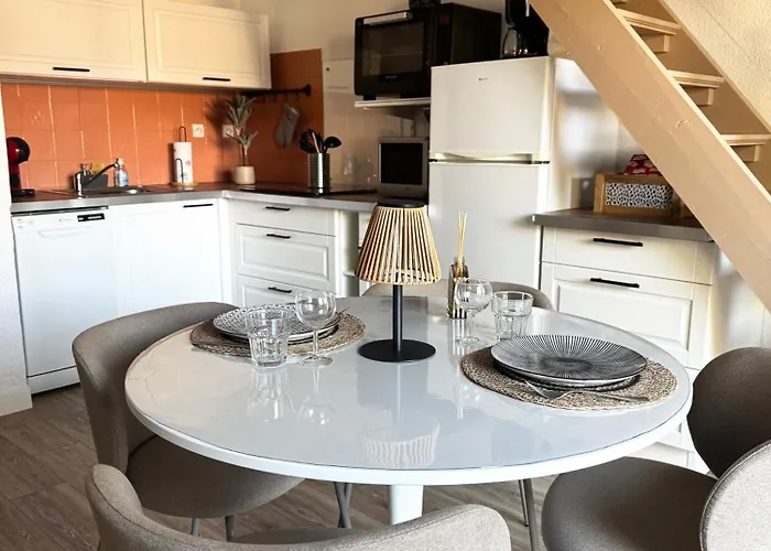 Appartement Village Naturiste A 5 Min, Terrasse & Piscine *